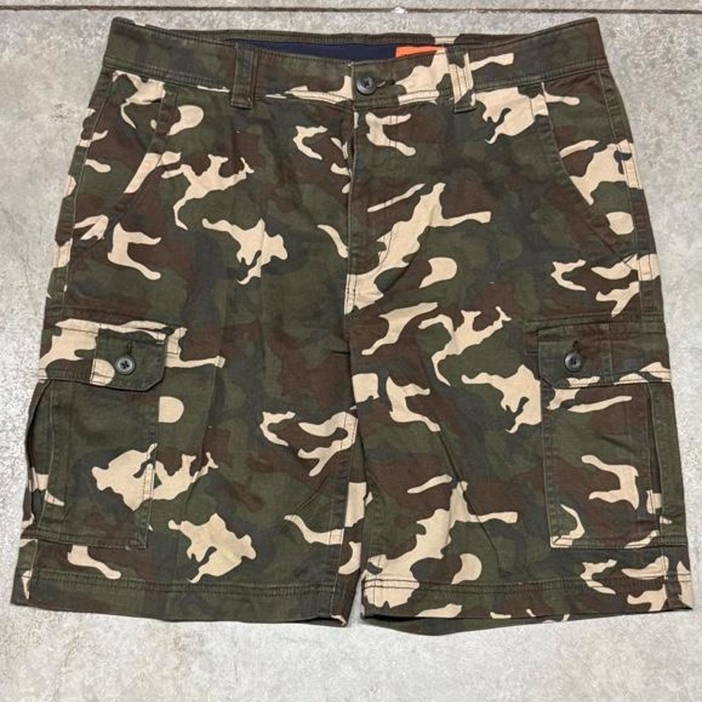 St John's Bay Men's Camo Baggy Cargo Shorts  Sz 36